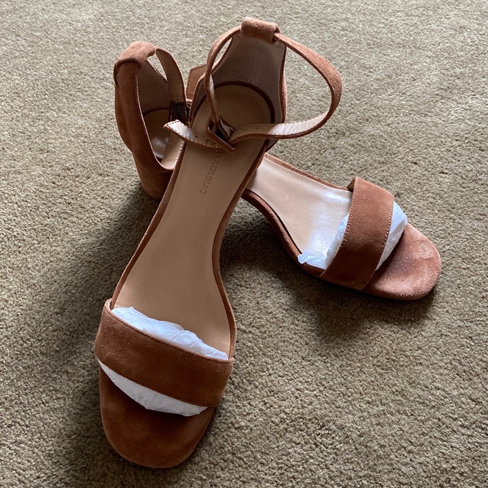 Banana Republic heels